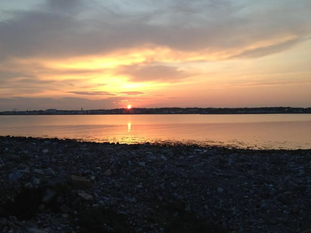Galway City Self Catering - Salthill contacts